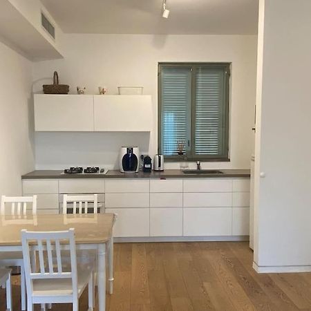 Laura Compound- Authentic 1 Bedroom Charming & Specious Τελ Αβίβ Εξωτερικό φωτογραφία