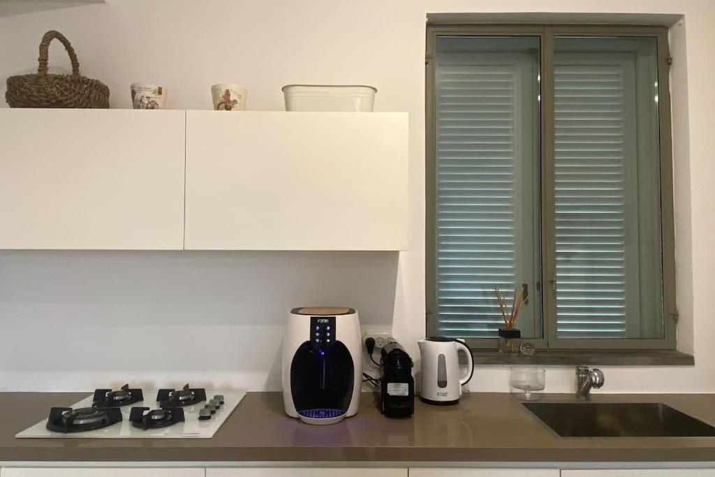 Laura Compound- Authentic 1 Bedroom Charming & Specious Τελ Αβίβ Εξωτερικό φωτογραφία