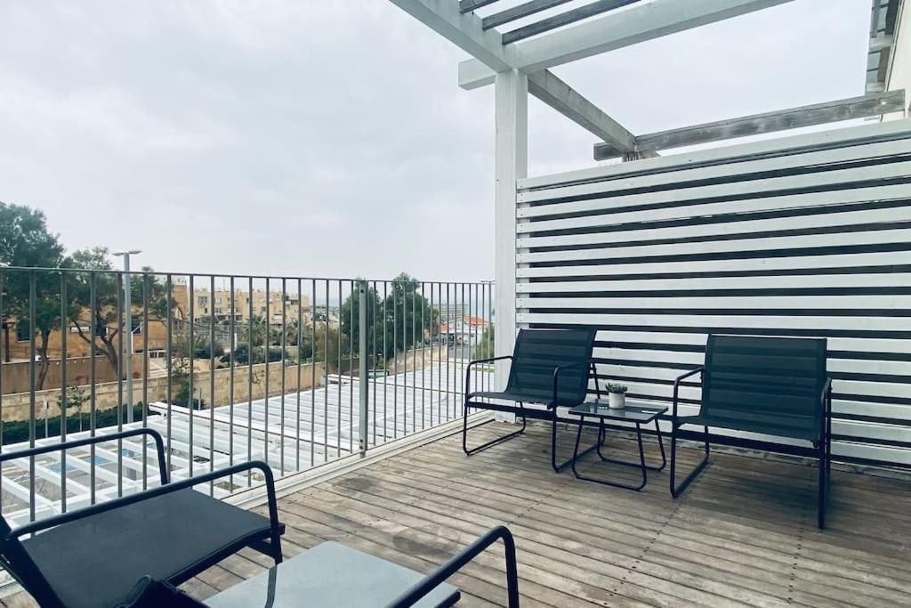 Laura Compound- Authentic 1 Bedroom Charming & Specious Τελ Αβίβ Εξωτερικό φωτογραφία